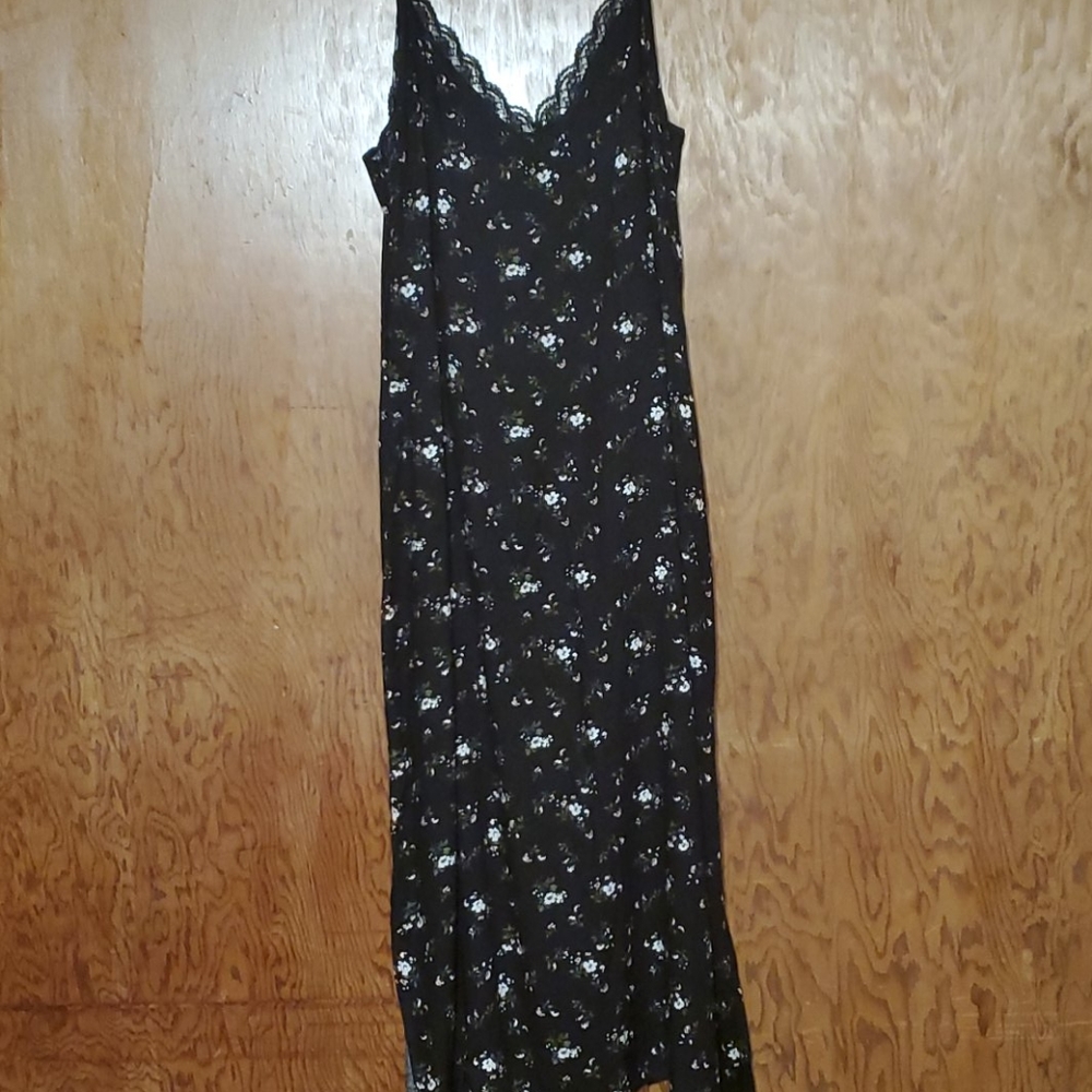 West of Melrose black floral dress - Picture 2 of 3
